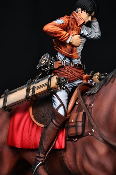 【進擊的巨人】TITAN 工作室-初代裡維班 特別作戰小組全共鳴 第一彈 里維阿卡曼9