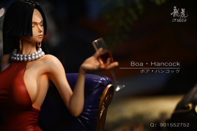 【海賊王】龍虎 Studio-女性沙發坐姿扉頁 海賊女帝 波雅漢庫克1