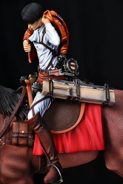 【進擊的巨人】TITAN 工作室-初代裡維班 特別作戰小組全共鳴 第一彈 里維阿卡曼7