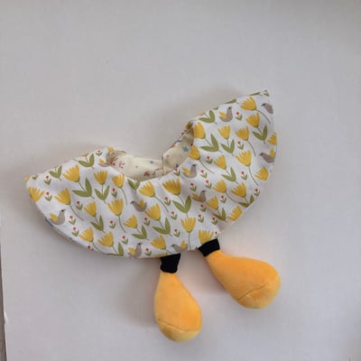 【 現貨 】黃色腳腳- 圓兜1