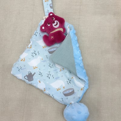 【 現貨 】娃娃安撫巾（啾啾球款）1