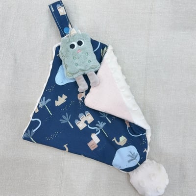 【 現貨 】娃娃安撫巾（啾啾球款）1