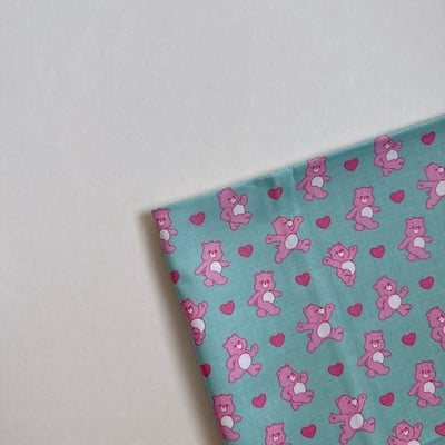 【 選布 】藍綠底粉紅熊 721