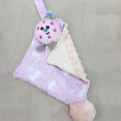 【 現貨 】娃娃安撫巾（啾啾球款）1