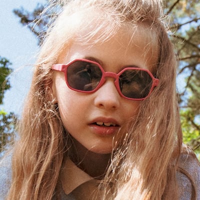 法國KiETLA EYZZ奧茲幼兒太陽眼鏡（4-12Y｜莓果紅）8