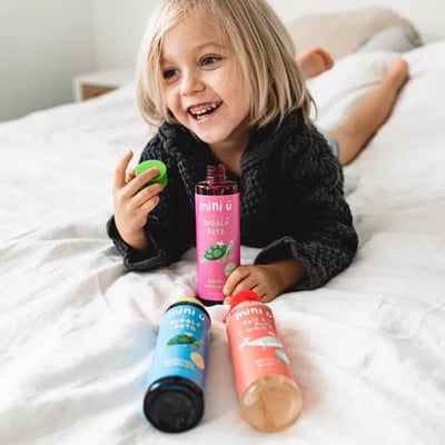 英國MINI U-草莓閃亮亮泡泡露(250ml)4