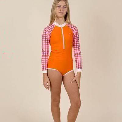 法國KiETLA ICONIK 女童長袖連身防曬泳衣(陽光橘格)9