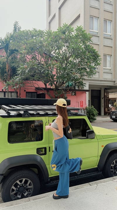 JUNE美式撞色假兩件繞脖背心 灰7
