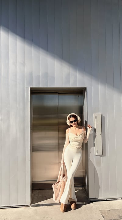 2026PILATES高腰後簍空提臀瑜珈喇叭褲 米白11