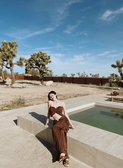 LA沙漠度假魚骨咖色長裙套裝3