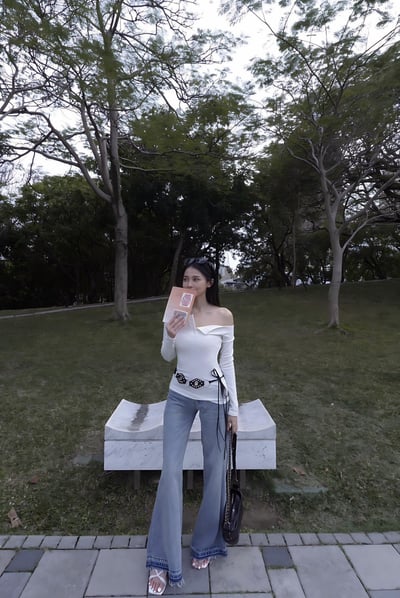 PURE水洗復古直筒微喇叭牛仔褲8