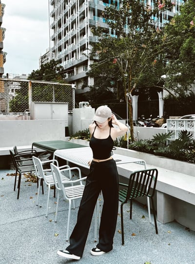 RESORT 極致直角肩繞薄感BRATOP 黑10