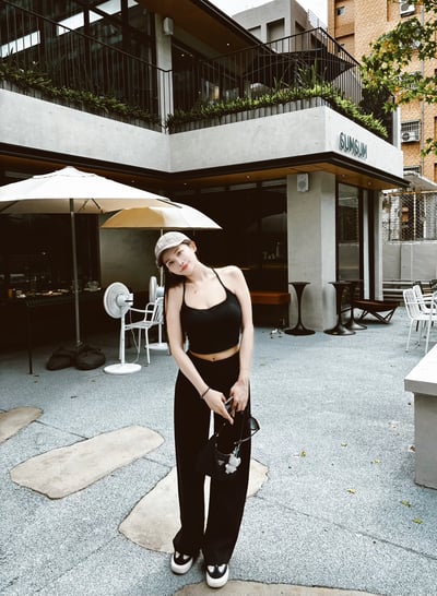 RESORT 極致直角肩繞薄感BRATOP 黑8