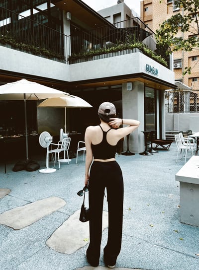 RESORT 極致直角肩繞薄感BRATOP 黑3