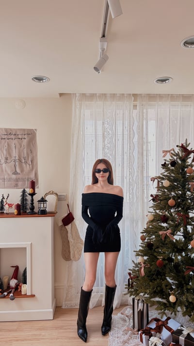 Xmas氣質一字領厚棉喇叭袖洋裝 黑3