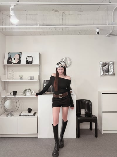 COZY必收側抓皺上衣+褲裙套裝(附腰帶) 黑5