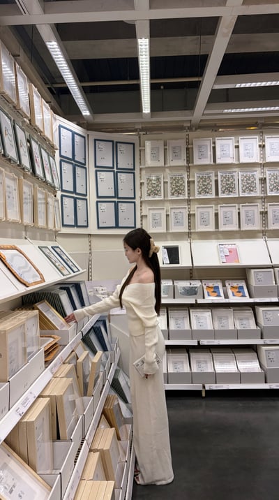 CASUAL氣質仙女v領露肩+針織褲套裝(氣質白)2