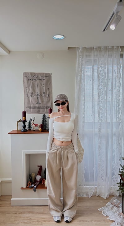 Xmas本期必收斜肩簍空Bratop 白4