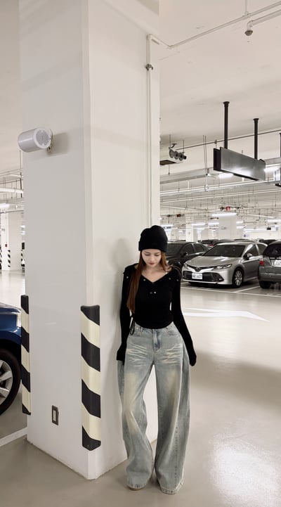 2026PILATES 甜酷JENNIE刷色彎刀牛仔褲2