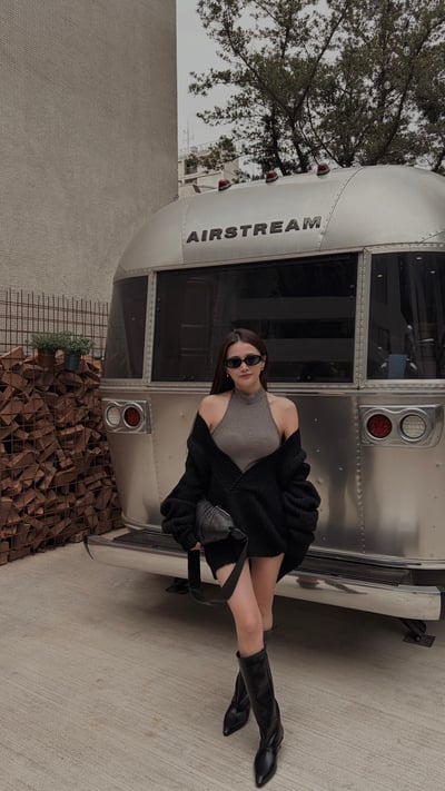 CASUAL慵懶削肩背心洋+大V領針織衣套裝6