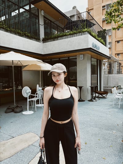 RESORT 極致直角肩繞薄感BRATOP 黑1