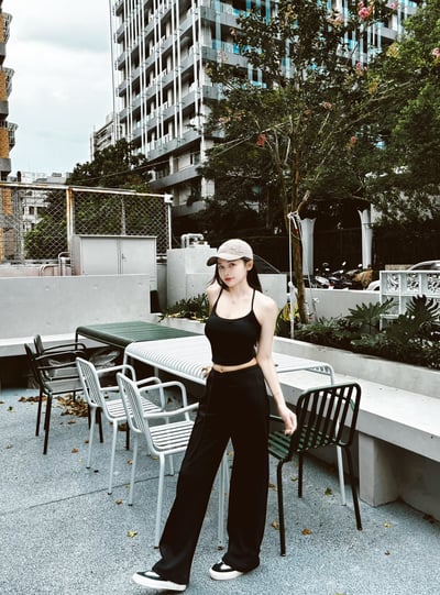 RESORT 極致直角肩繞薄感BRATOP 黑12