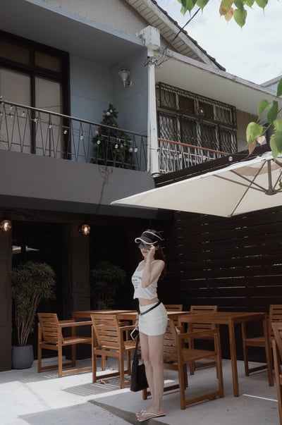 JUNE美式低腰包臀短褲裙 白2