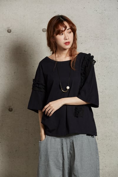 gd shop  1722011 不對稱蕾絲荷葉上衣6