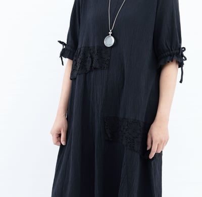 SEDA  大尺碼圓領搭配蕾絲洋裝~1115013~3