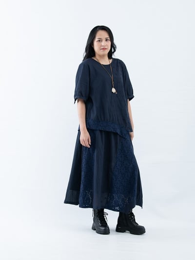 SEDA 超大尺碼圓領短袖拼接下擺蕾絲上衣111100411