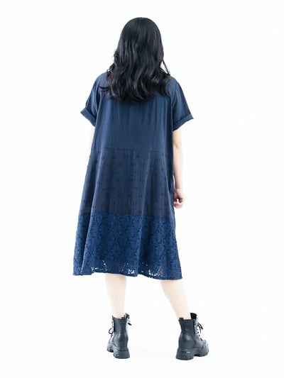 SEDA 超大尺碼圓領短袖下擺蕾絲洋裝~111500911