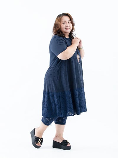 SEDA 超大尺碼圓領短袖下擺蕾絲洋裝~111500912