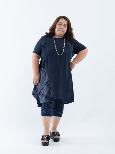 SEDA 大尺碼圓領短袖下擺剪接格子配布加長上衣兼洋裝11150116