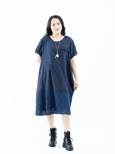 SEDA 超大尺碼圓領短袖下擺蕾絲洋裝~11150098