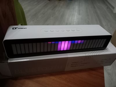 夢想 氣氛燈音響 藍芽或是插卡可用1