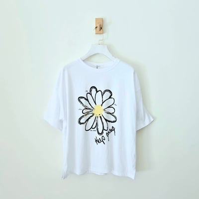 手繪花朵T-shirt1
