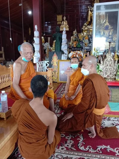 龍婆chao 崇迪坐雞6