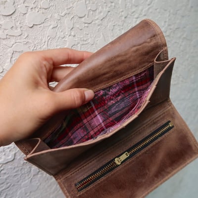 Flores 皮夾（駝）8