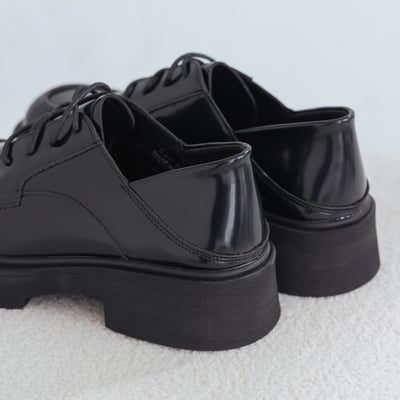 質感亮面綁帶厚底德比鞋2
