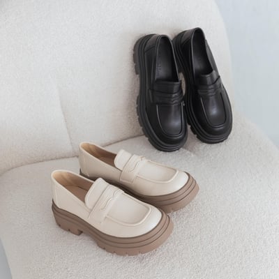 輕量厚底寬版鬆糕樂福鞋1