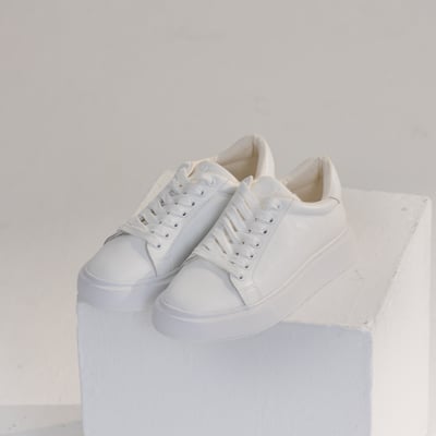 輕量質感牛皮小白鞋5