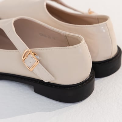 漆皮拼接方頭平底瑪莉珍鞋5