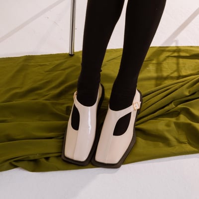 漆皮拼接方頭平底瑪莉珍鞋2