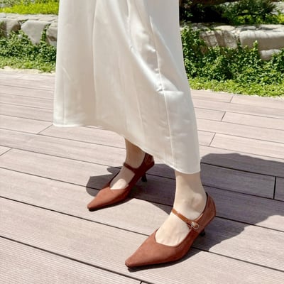 尖頭拼接瑪莉珍跟鞋1