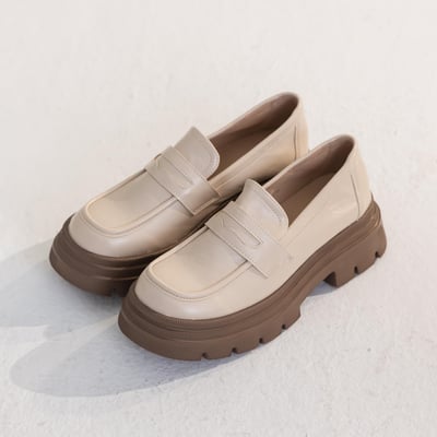 輕量厚底寬版鬆糕樂福鞋4