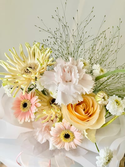 微風呢喃進口康乃馨太陽花束 Customized Bouquet6