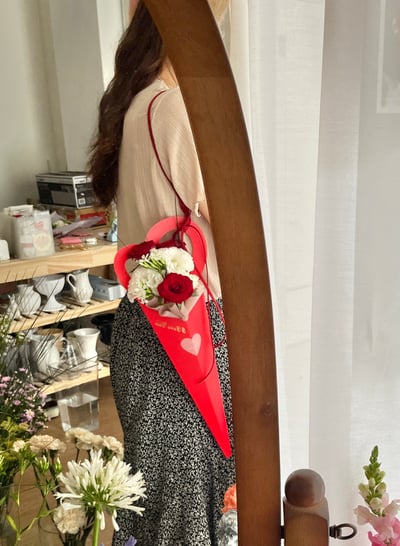 就愛你韓式情人紅玫瑰攜帶愛心花束盒 Flower Gift5