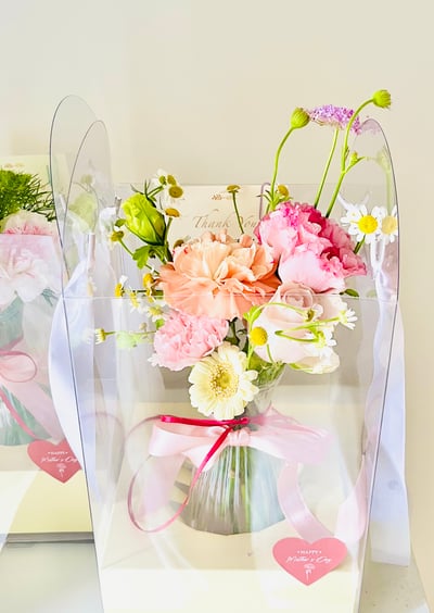 舞馨花園進口大康乃馨附瓶花盒 Flower Gift4