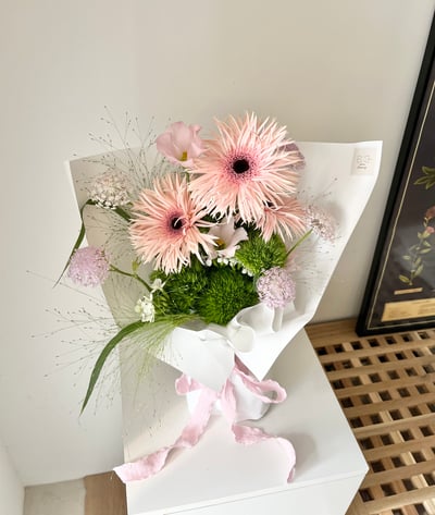 羽毛太陽粉色自然客製花束 Customized Bouquet2