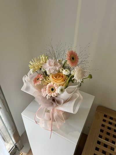 微風呢喃進口康乃馨太陽花束 Customized Bouquet1
